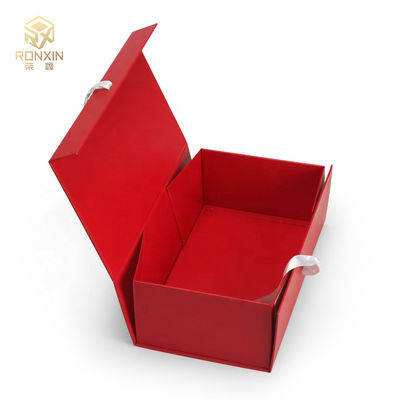 Red Paperboard Foldable Gift Boxes With Ribbon Gift Packaging